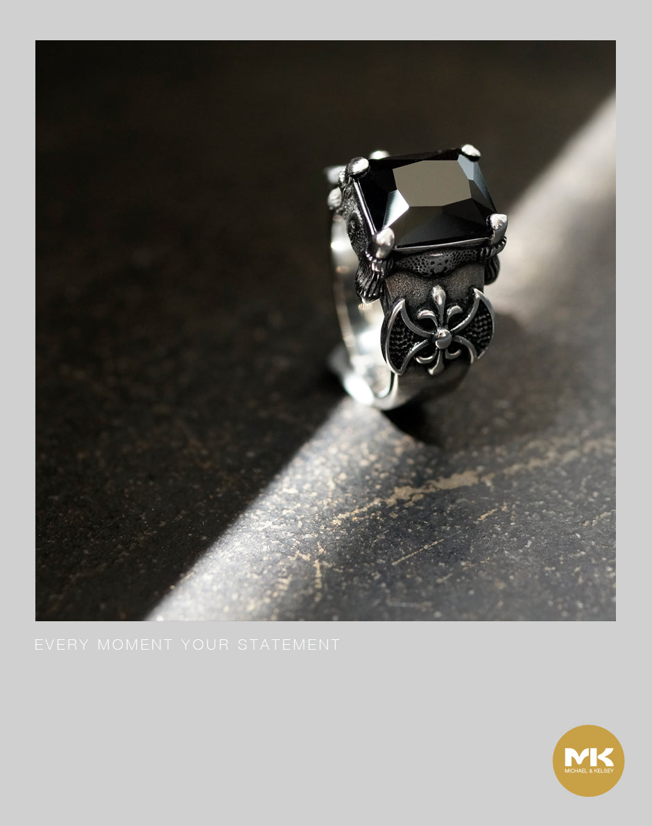 方鑽歌德風戒指（黑/紅）